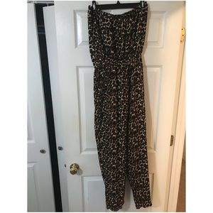 Cheetah print jumpsuit with tags